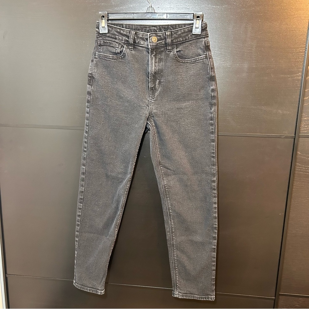 American Eagle Black Mom Jeans